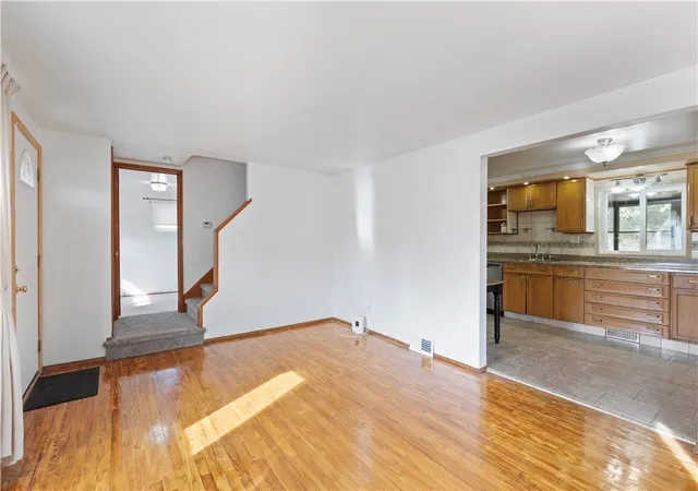 Homes for sale in Scott Twp, PA | 235 Cherrydell Dr, Scott Twp, PA 15220 | MLS# 1732502