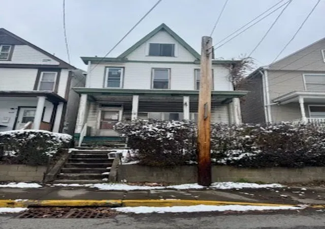Homes for sale in Mc Kees Rocks, PA | 619 Frederick St, Mc Kees Rocks, PA 15136 | MLS# 1732557