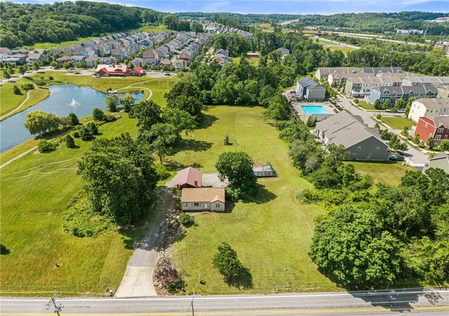 1st image of 1165 Freeport Rd, Mars, PA 16046 | MLS# 1732661