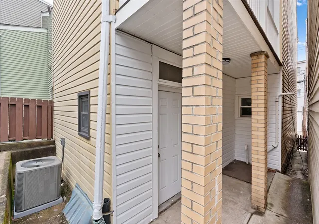 Homes for sale in Lawrenceville, PA | 5202 Keystone St, Lawrenceville, PA 15201 | MLS# 1732710