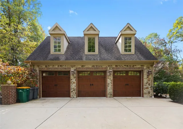 Homes for sale in Franklin Park, PA | 1607 Fieldstone Lane, Franklin Park, PA 15143 | MLS# 1732990