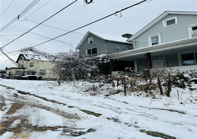 Photo 3 of Single family home for sale at 1712 Converse St, Mc Keesport, PA 15132 | MLS# 1732696 | Listing updated on 2026-06-04