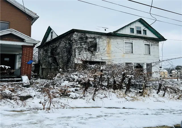 Photo 4 of Single family home for sale at 1712 Converse St, Mc Keesport, PA 15132 | MLS# 1732696 | Listing updated on 2026-06-04