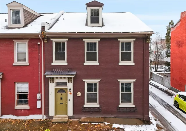 Homes for sale in South Side, PA | 1311 Breed St, South Side, PA 15203 | MLS# 1733167