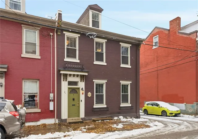 Homes for sale in South Side, PA | 1311 Breed St, South Side, PA 15203 | MLS# 1733167