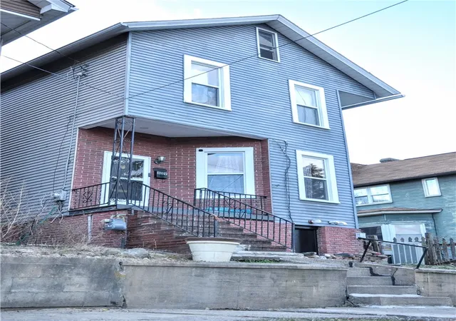 Homes for sale in Charleroi Boro, PA | 819 Lincoln Ave, Charleroi Boro, PA 15022 | MLS# 1732991