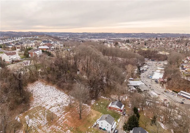 10th image of 1853 Essen Hill Road, Upper St Clair, PA 15241 | MLS# 1733005