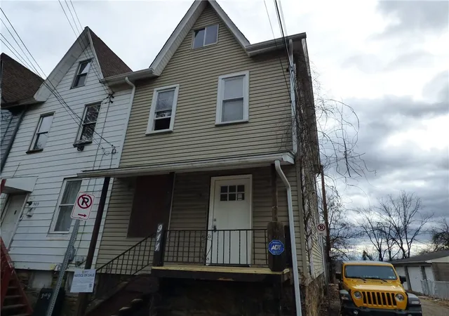Homes for sale in Elliott, PA | 911 Amherst St, Elliott, PA 15220 | MLS# 1733382