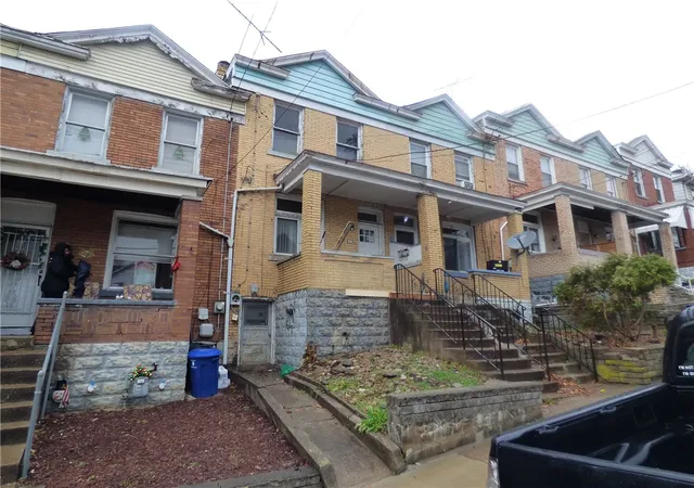 Homes for sale in Elliott, PA | 320 Lorenz Ave, Elliott, PA 15220 | MLS# 1733385