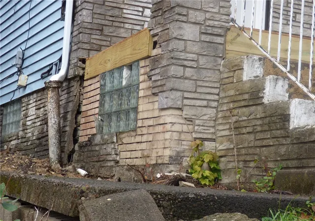 3rd image of 304 Lorenz Ave, Pittsburgh, PA 15220 | MLS# 1733387