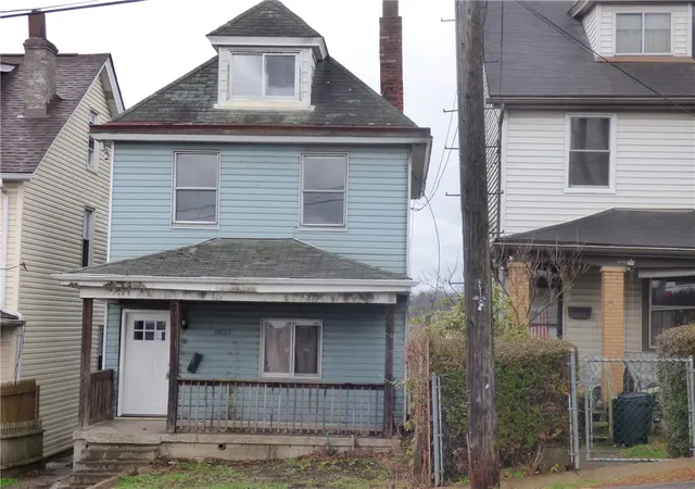 Homes for sale in Elliott, PA | 1021 Rue Grande Vue St, Elliott, PA 15220 | MLS# 1733388