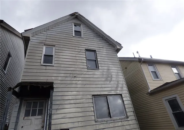 Homes for sale in Elliott, PA | 1021 Rue Grande Vue St, Elliott, PA 15220 | MLS# 1733388