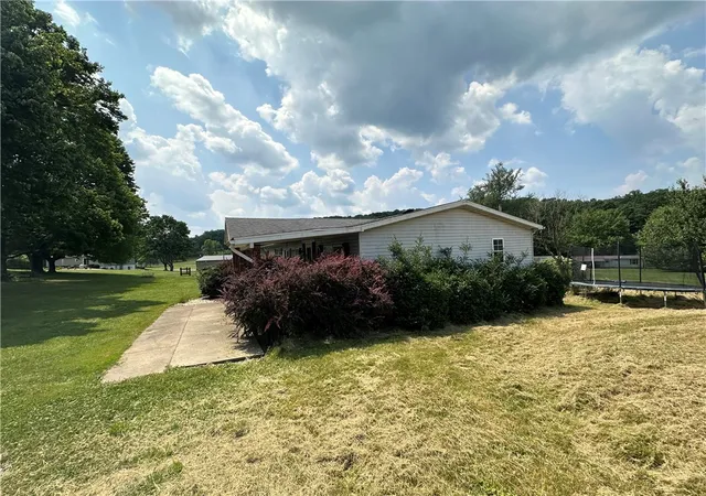 Homes for sale in Rimersburg, PA | 107 Rose Ln, Rimersburg, PA 16248 | MLS# 1733428