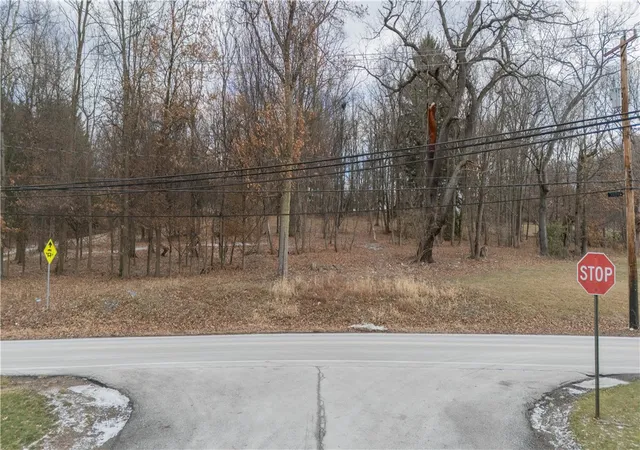 2nd image of 129 Woodham/camp Meeting, Sewickley, PA 15143 | MLS# 1733449