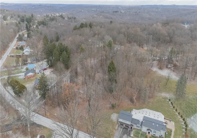 5th image of 129 Woodham/camp Meeting, Sewickley, PA 15143 | MLS# 1733449