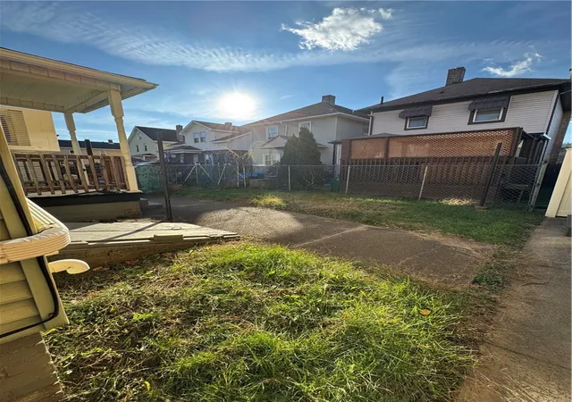 17th image of 1647 Church St, Ambridge, PA 15003 | MLS# 1733453