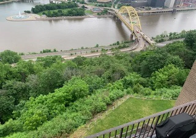 43rd image of 1000 Grandview Avenue #401, Mt Washington, PA 15211 | MLS# 1733520