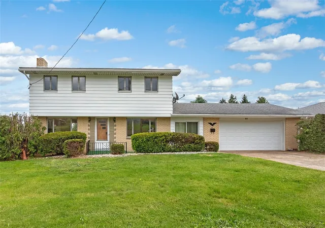 Photo 1 of Single family home for sale at 317 N Church St, Mount Pleasant, PA 15666 | MLS# 1733660 | Listing updated on 2026-06-26