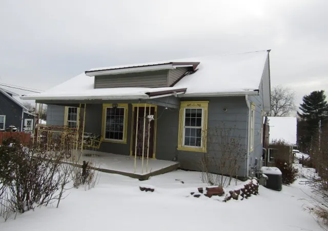 Photo 2 of Single family home for sale at 761 Route 18, Hanover Twp, PA 15021 | MLS# 1733617 | Listing updated on 2026-01-30