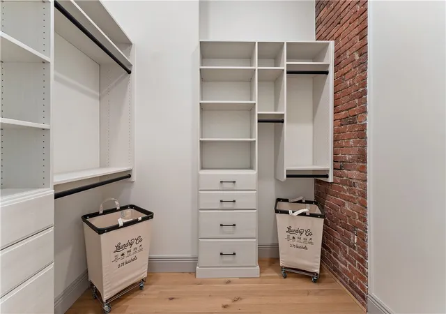 2nd image of 915 Liberty Ave, Pittsburgh, PA 15222