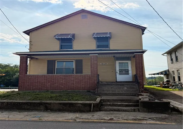 1st image of 230 13th St, Ellwood City, PA 16117 | MLS# 1733663