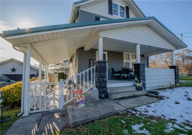 Homes for sale in Carmichaels/cumblnd, PA | 327 N Eighty Eight Rd, Carmichaels/cumblnd, PA 15320 | MLS# 1734882