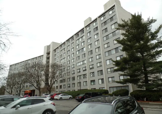 1st image of 1150 Bower Hill Rd #501B, Mt Lebanon, PA 15243 | MLS# 1733864