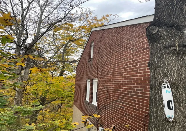 Photo 2 of Single family home for sale at 2851 Mount Troy Rd, Pittsburgh, PA 15212 | MLS# 1734979 | Listing updated on 2026-06-26
