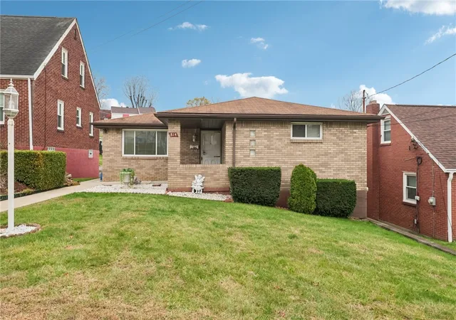 Photo 1 of Single family home for sale at 814 Laura Ave, West Mifflin, PA 15122 | MLS# 1735013 | Listing updated on 2026-03-06