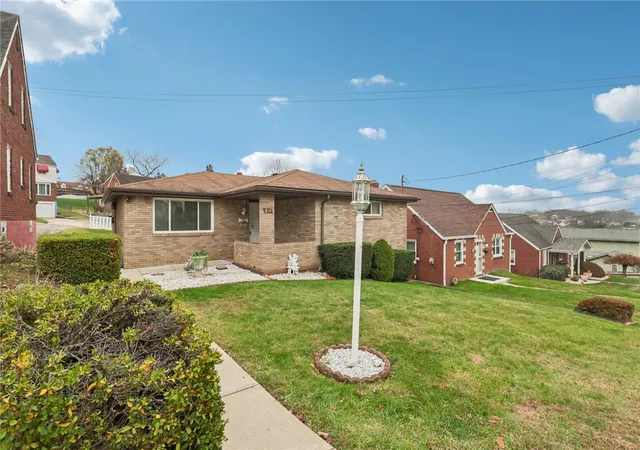 Photo 2 of Single family home for sale at 814 Laura Ave, West Mifflin, PA 15122 | MLS# 1735013 | Listing updated on 2026-03-06