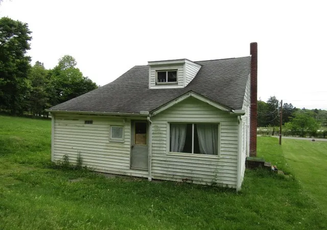 Homes for sale in Penn Twp, PA | 6239 Old Route 8, Penn Twp, PA 16002 | MLS# 1735037