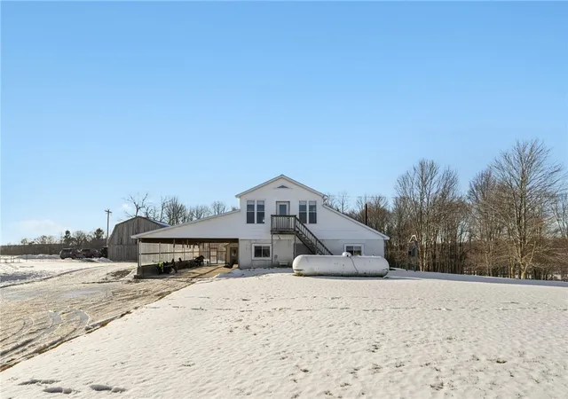 Homes for sale in Canoe Banks Twp, PA | 2753 Hemlock Lake Rd, Canoe Banks Twp, PA 15772 | MLS# 1735046