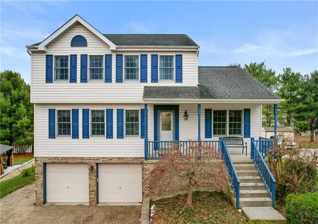 Photo 1 of Single family home for sale at 14 Autumnwood Ct, Pittsburgh, PA 15239 | MLS# 1733511 | Listing updated on 2026-05-09