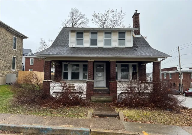 Homes for sale in Jeannette, PA | 536 Patton Ave, Jeannette, PA 15644 | MLS# 1735309