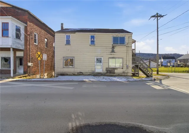2nd image of 399 Cherry St, Cherry Tree, PA 15724 | MLS# 1735372
