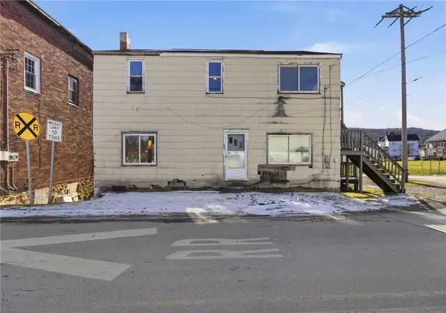 3rd image of 399 Cherry St, Cherry Tree, PA 15724 | MLS# 1735372