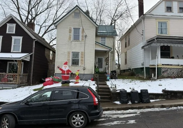 Photo 2 of Single family home for sale at 214 Cleveland St, Butler, PA 16001 | MLS# 1735342 | Listing updated on 2026-08-28