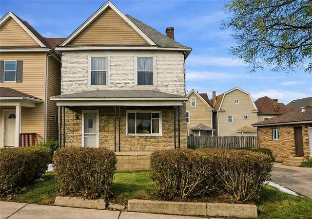 Photo 1 of Single family home for sale at 420 Negley Ave, Butler, PA 16001 | MLS# 1735361 | Listing updated on 2026-08-28