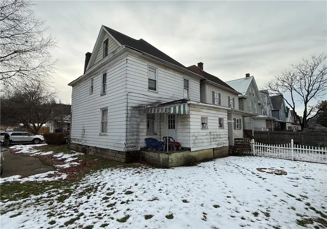 Photo 3 of Single family home for sale at 420 Negley Ave, Butler, PA 16001 | MLS# 1735361 | Listing updated on 2026-08-28