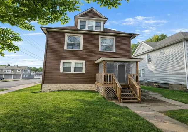 Photo 1 of Multi family home for sale at 328 W Cunningham St, Butler, PA 16001 | MLS# 1735367 | Listing updated on 2026-08-28