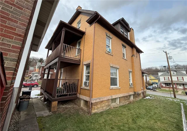 Listing Photo 5 - Condo for sale in building located at 346 Mercer St, Butler, PA 16001