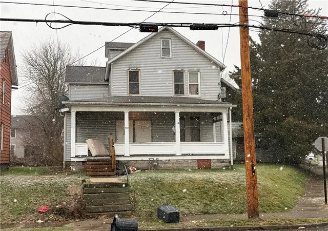 Photo 2 of Multi family home for sale at 210 Mercer St, Butler, PA 16001 | MLS# 1735357 | Listing updated on 2026-08-28