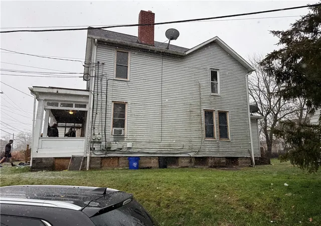 Photo 3 of House for sale at 210 Mercer St, Butler, PA 16001 | MLS# 1735357 | Listing updated on 2026-08-28