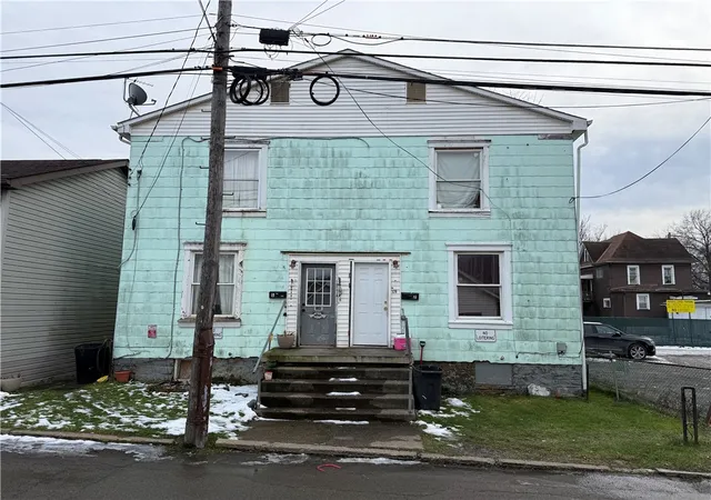 Photo 2 of Multi family home for sale at 320 W Birch St, Butler, PA 16001 | MLS# 1735346 | Listing updated on 2026-08-28