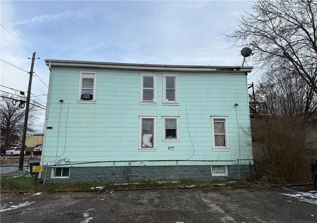 Listing Photo 4 - Condo for sale in building located at 320 W Birch St, Butler, PA 16001