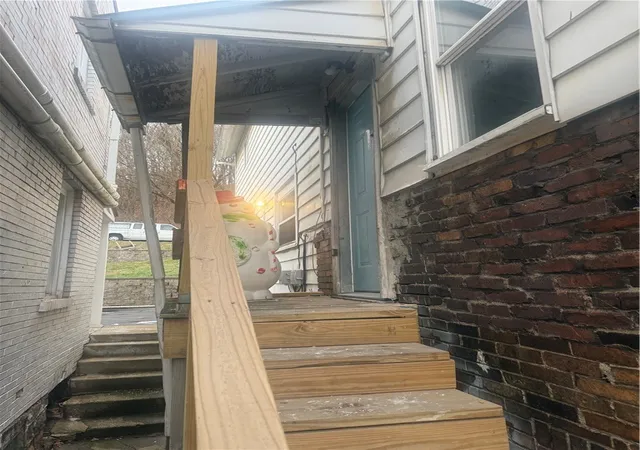 3rd image of 623 Bessemer Ave, Lyndora, PA 16045 | MLS# 1735348