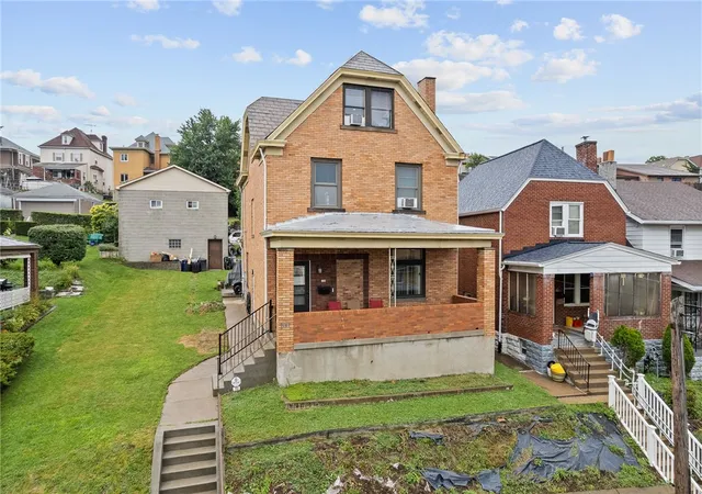 Homes for sale in Carrick, PA | 100 Owendale Ave, Carrick, PA 15227 | MLS# 1735471
