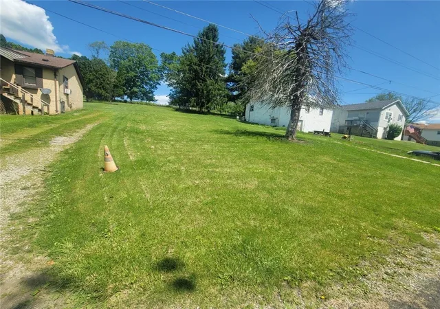 Homes for sale in North Bethlehem, PA | 112 Mancha St, North Bethlehem, PA 15330 | MLS# 1735617