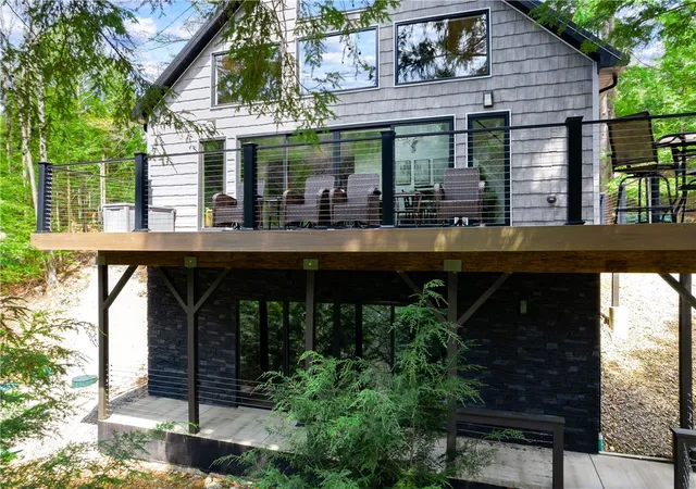 Photo 3 of Single family home for sale at 162 E Maple Ln, Clarion, PA 16214 | MLS# 1735620 | Listing updated on 2026-07-20