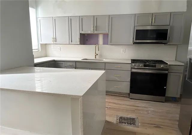 Photo 3 of Single family home for sale at 6960 Monticello St, Pittsburgh, PA 15208 | MLS# 1735673 | Listing updated on 2026-02-06